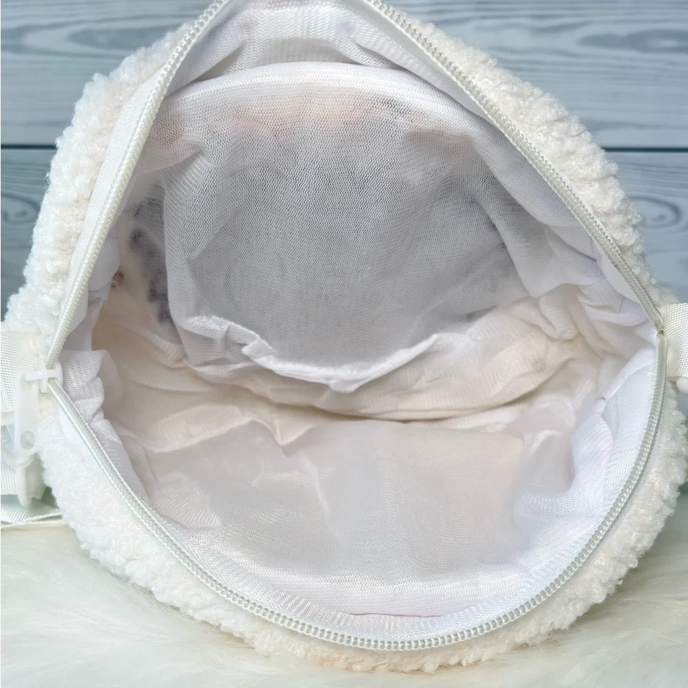 White‎ Sherpa Labubu Crossbody Bag